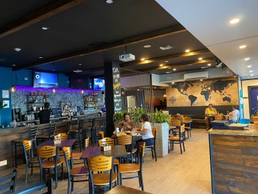 Spanglish Traveler's Bar and Cuisine