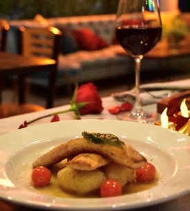 Spanglish Traveler's Bar and Cuisine