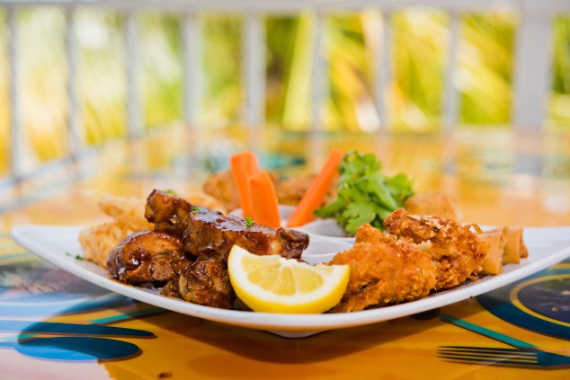  Eagle Rays Cayman Chicken Wings 