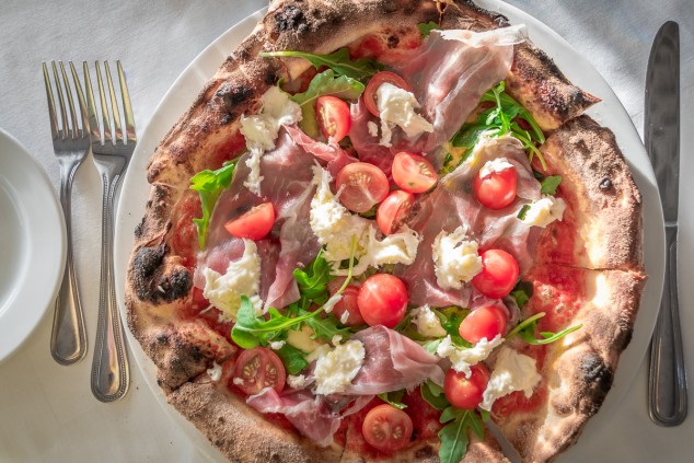  Le Vele Vegetable Pizza 