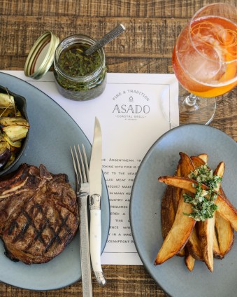  Veranda Food and Drink on Table 