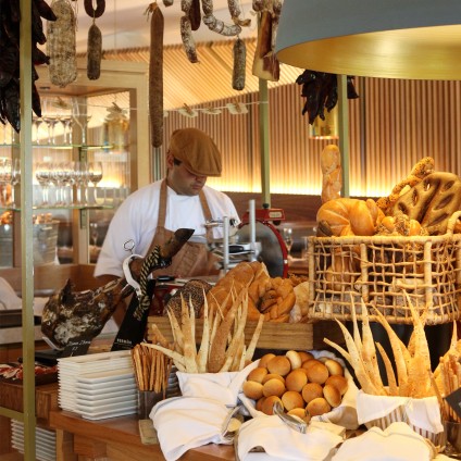  Anchor and Den Bakery 